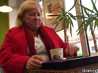 Szőke hottie így nagy kakas eltűnik szekx video